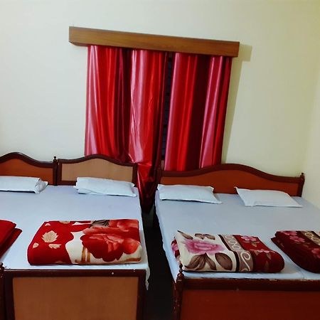 Hotel Jagat Raj, Sitapur Sitapur  외부 사진